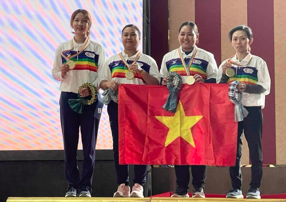 Vietnamese pentaque team enjoy first world championship title win